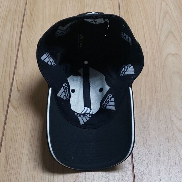 ADIDASāBLACKāFITTEDĀ CLIMALITEāBASEBALLāHAT - Picture 4 of 5